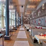 Krone Von - Romantikhotel - In Bester Lage Hotel Lech am Arlberg
