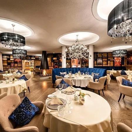 Krone Von - Romantikhotel - In Bester Lage Otel 5*