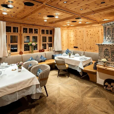 Krone Von - Romantikhotel - In Bester Lage 5* Lech am Arlberg