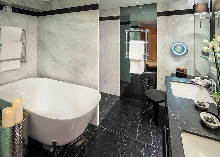 Krone Von - Romantikhotel - In Bester Lage 5*