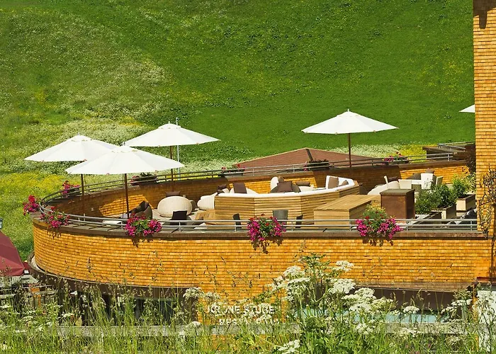 Hotel Krone Von - Romantikhotel - In Bester Lage Lech