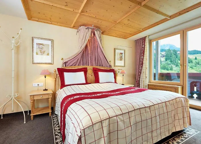 Krone Von - Romantikhotel - In Bester Lage Lech